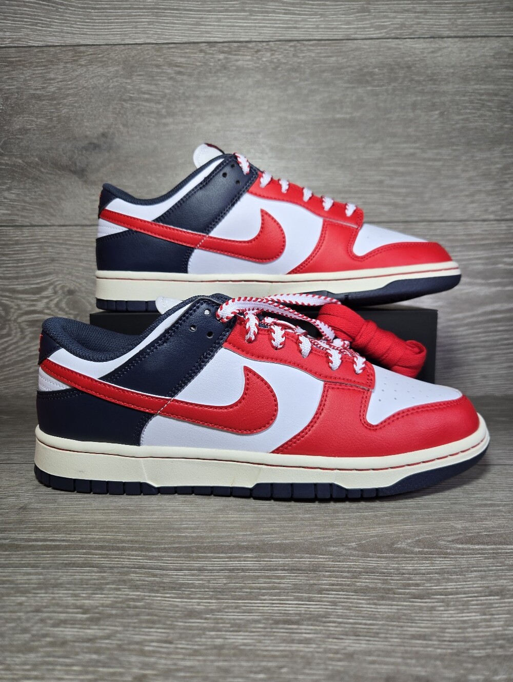 Nike Dunk Low Boston Red Sox Sneakers White / Blue / Red Mens Size 9 Brand New